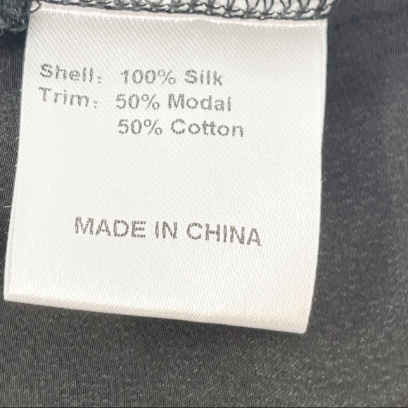 SHADES OF GREY MICAH COHEN Women’s Charcoal Short Sleeve Silk Front Tee Size S - Picture 6 of 7